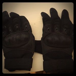 Men’s Tactical Gloves *NEVER WORN*